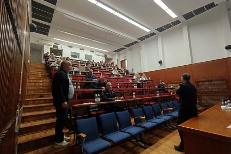 Slika /slike/30c219ed-453b-42fb-a53a-e4b962cfe9e0.jpg